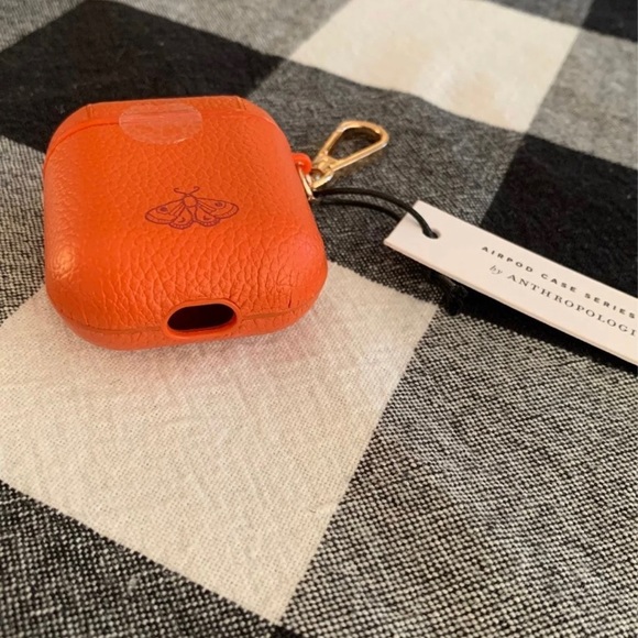 AirPod Case - Picture 5 of 7